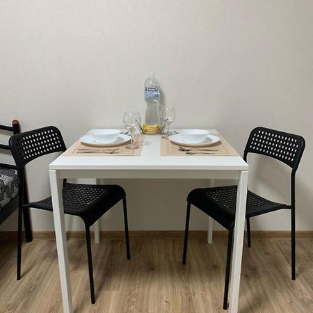0263-2 Смарт-Апартаменты Жк «Счастливый» Kiev Extérieur photo